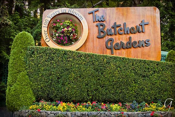 Butchart Gardens Welcome Sign